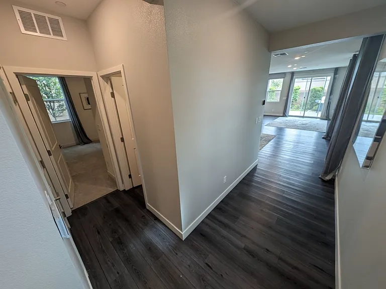 10795 Gentle Crest Ave — Photo 11
