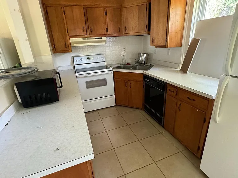 25692 A P Hill Blvd — Photo 3