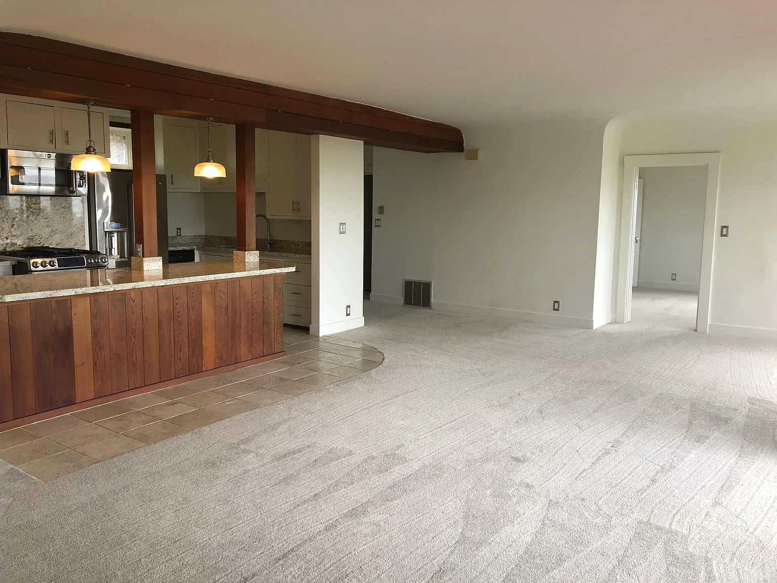 2 bed, 1209 sqft, $4,800 — Photo 1