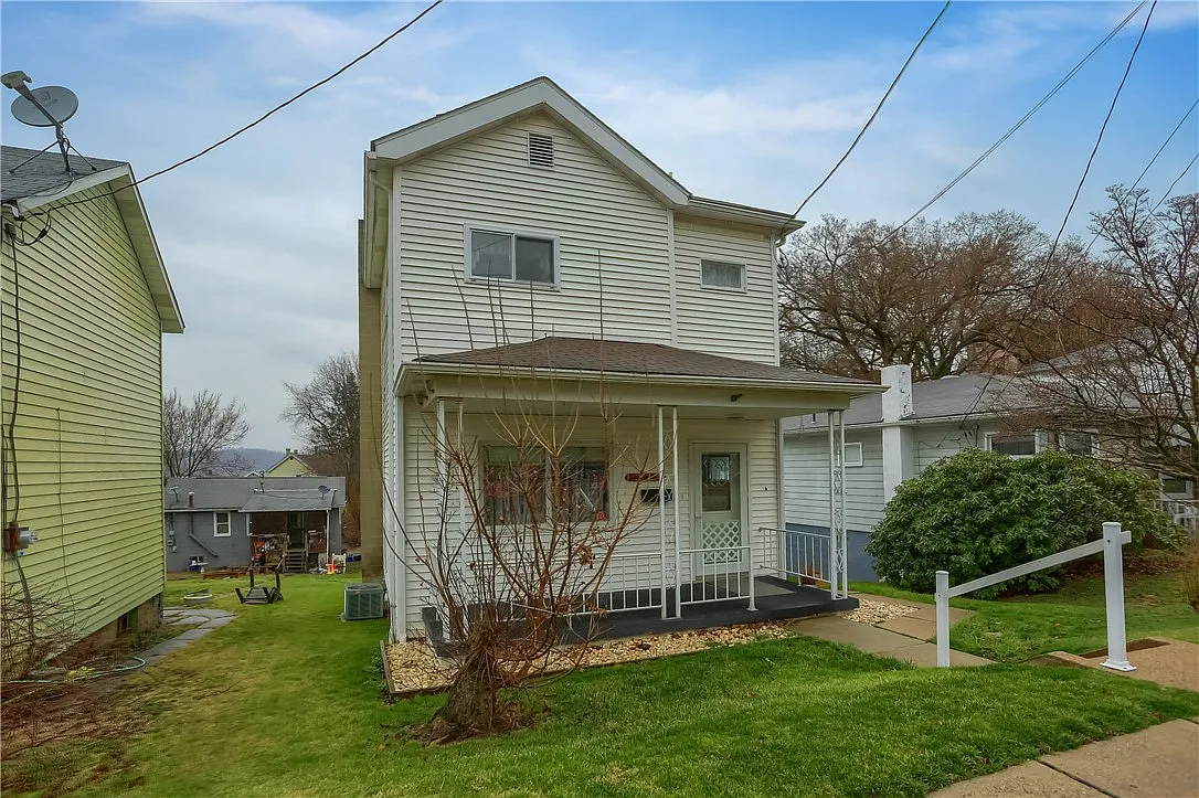 212 Whittier St photo 1