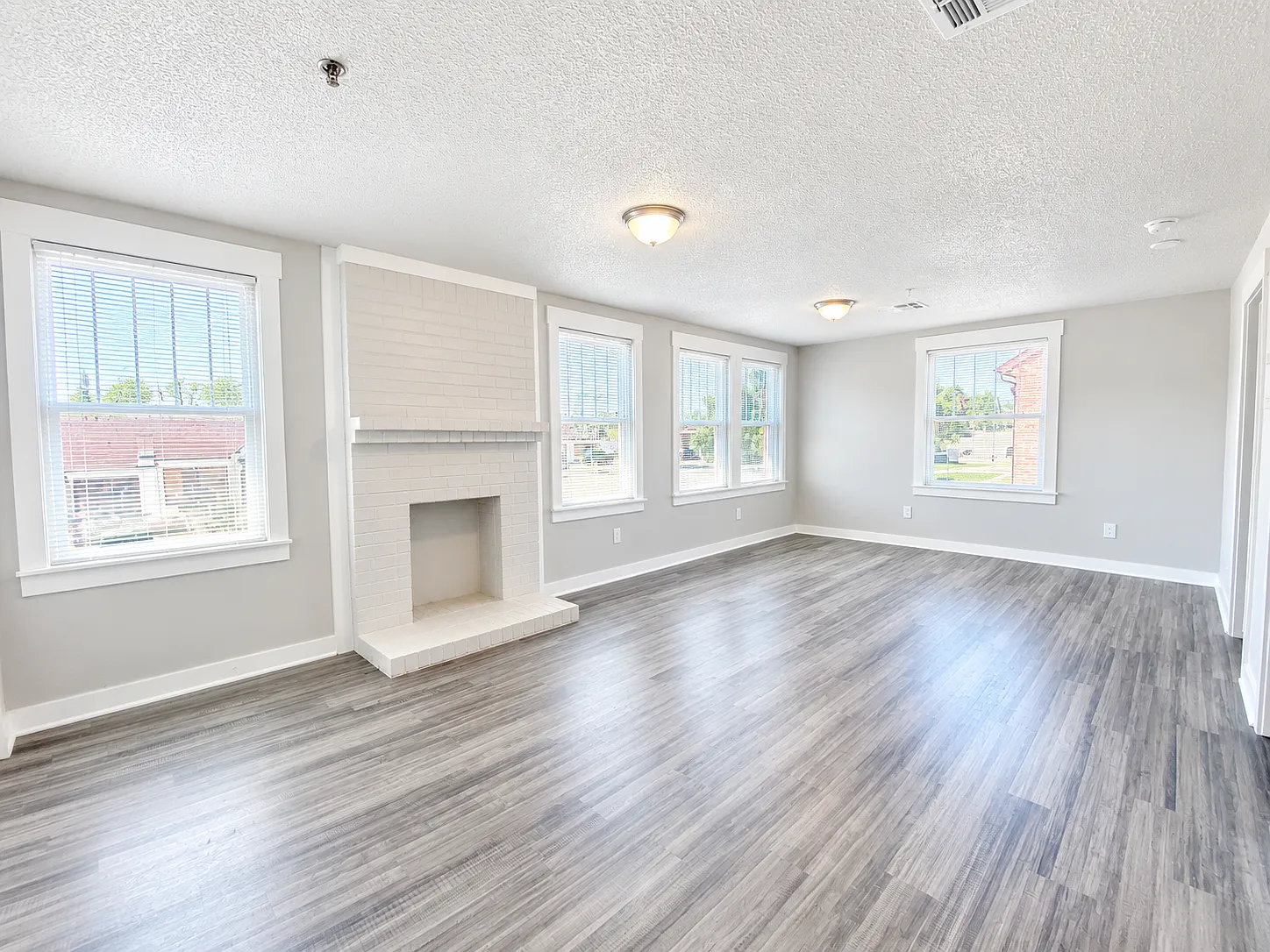 727 Culbertson Drive - 121 — Photo 3