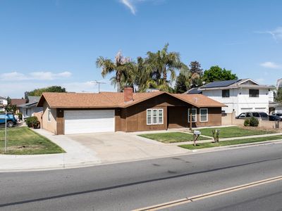 923 N H Street, Tulare, CA, 93274