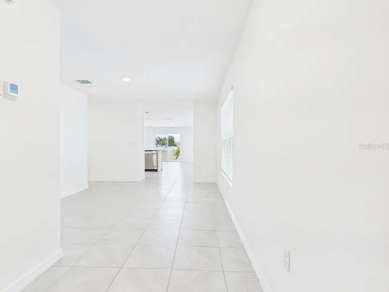649 Sunlit Coral St — Photo 7