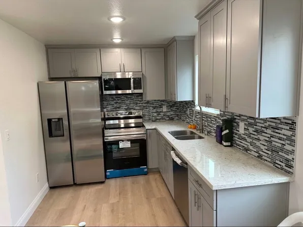 5119 Efthemia Way, Elk Grove, CA 95758