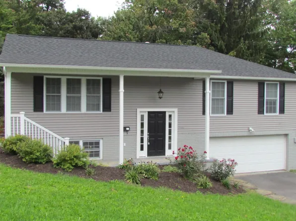 205 Florence St #L-2, Clarks Summit, PA 18411