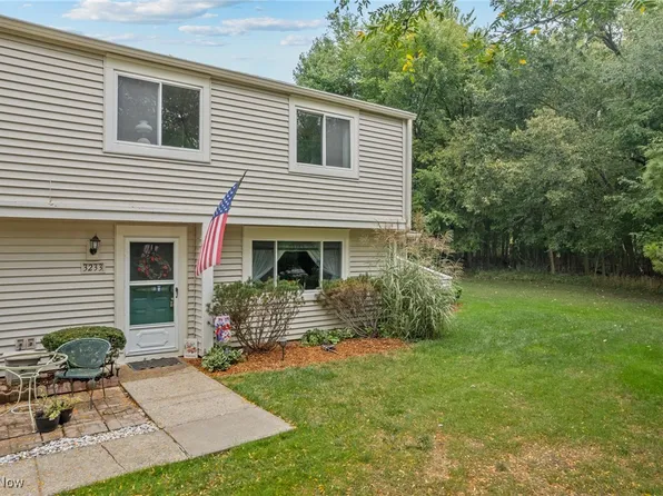 3233 Bay Landing Dr, Westlake, OH 44145