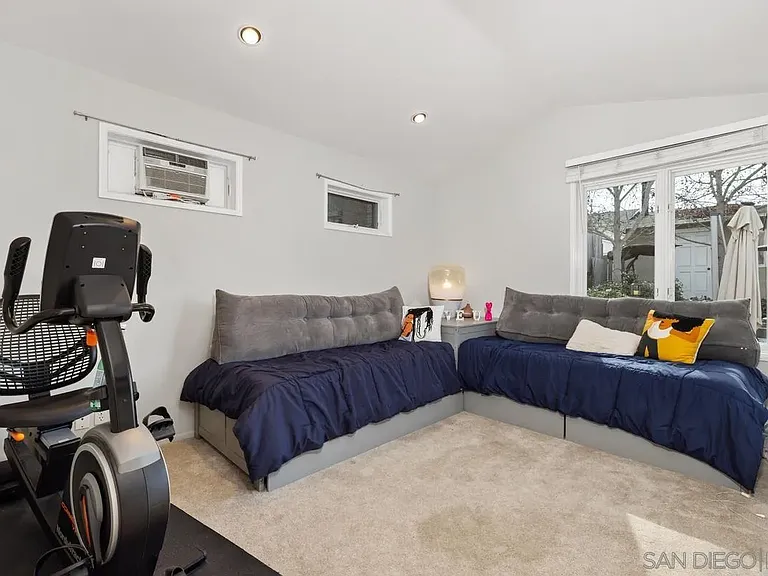 4475 Tivoli St — Photo 29