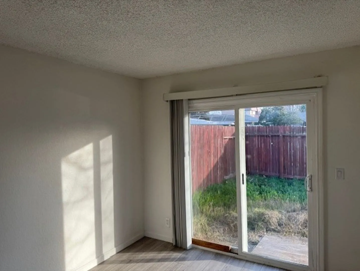 5926-5928 Hilltop Drive — Photo 3