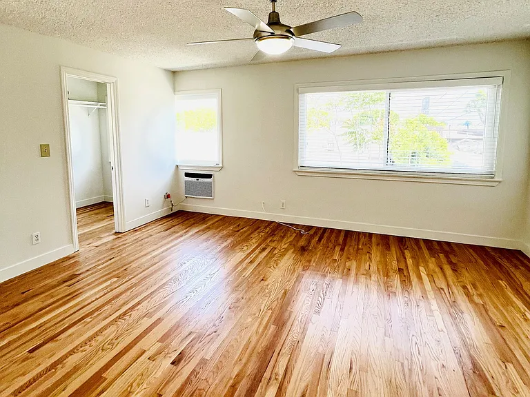 Large bedroom with full walk in closet