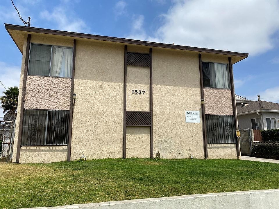 1st image of 1537 Torrance Blvd APT 3