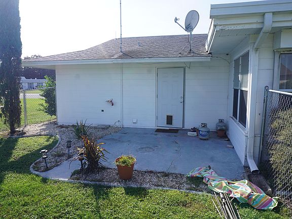 2nd image of 707 Brannen Cir