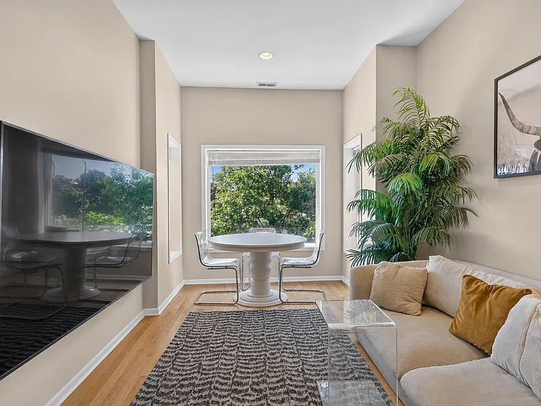 3354 W Jackson Blvd #2 — Photo 2