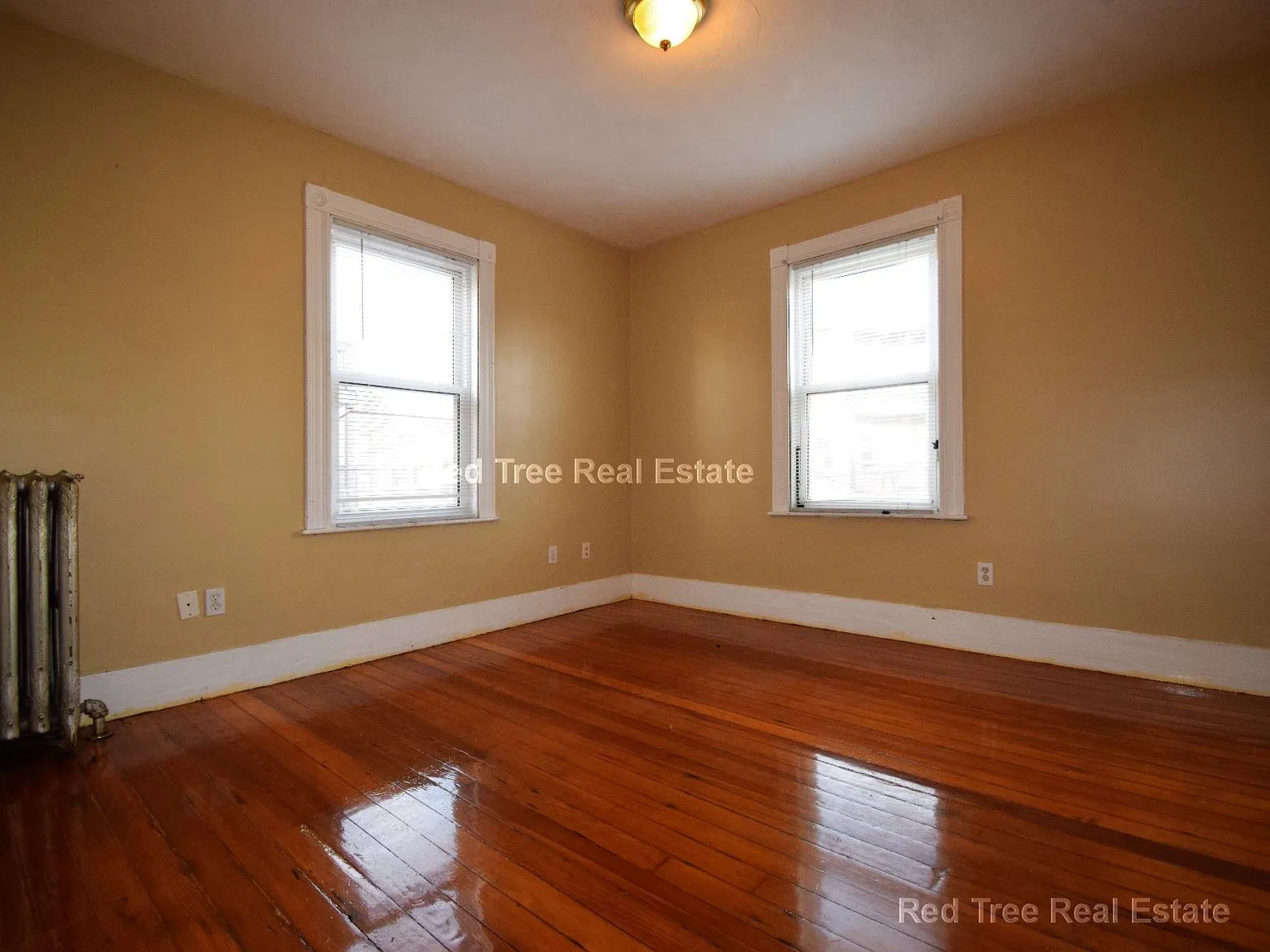 6 bed, 9999 sqft, $5,400 — Photo 4