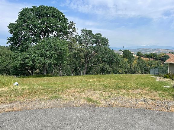 2nd image of 22188 Oak Run Pl