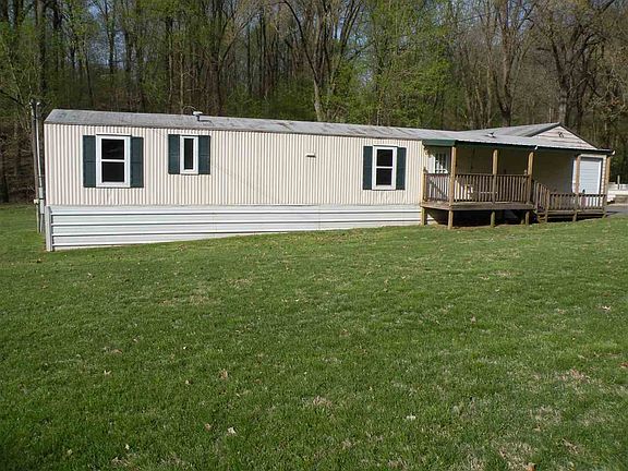 3rd image of 69 Robin Ln