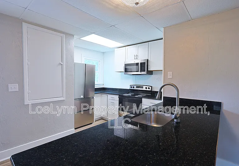 14210 Temple St — Photo 46