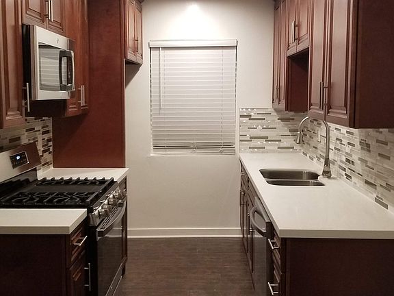 2nd image of 1522 Dixon St APT 3
