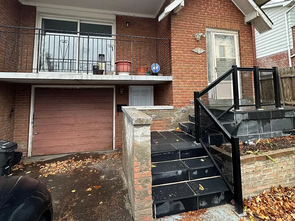 45 Baroness Cres #BASEMENT