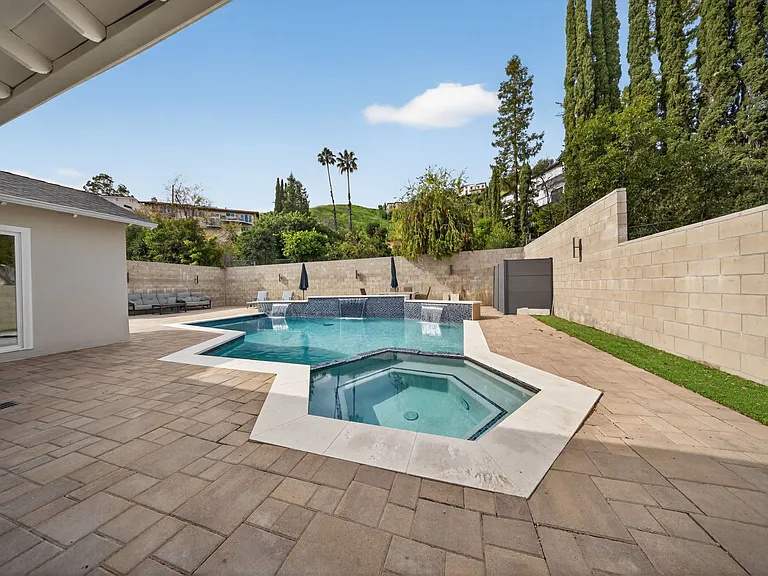 22247 De La Osa St — Photo 36