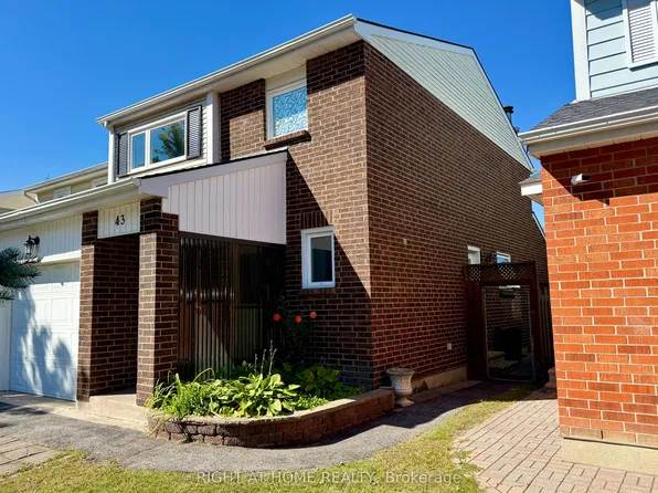 43 Wessex Rd, Ottawa, ON K2J 1X2