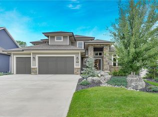 11212 W 170th Pl, Overland Park, KS 66221