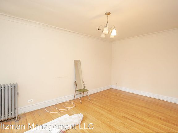 2nd image of 1469 W Carmen Ave #11167658