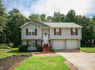 105 Panther Ct, Hoschton, GA 30548
