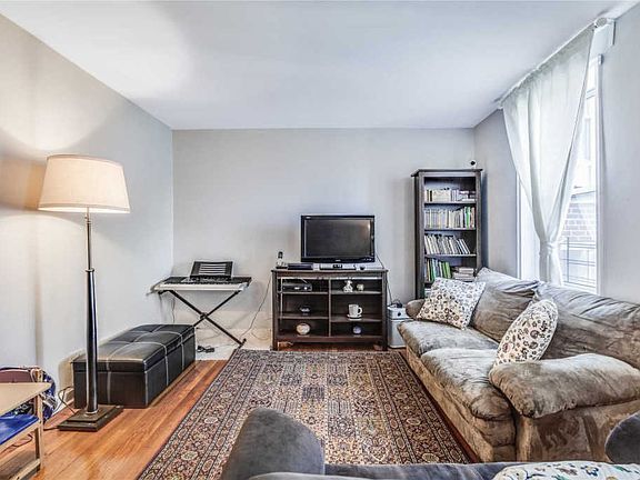 5th image of 7261 113th St APT 5