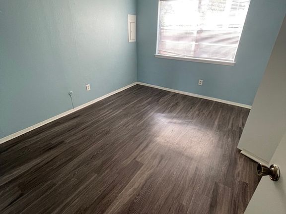 4th image of 529 E Norwood Cir #529