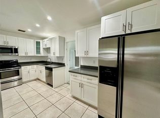 1050 NW 127th St, North Miami, FL 33168