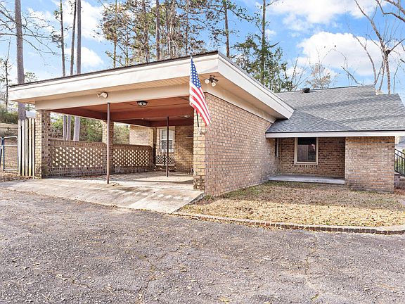 5th image of 204 Brook Dr