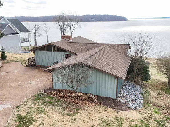 1389 Circle Crest Dr, Eddyville, KY 42038