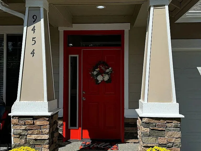 4 bed, 2210 sqft, $3,900 — Photo 3