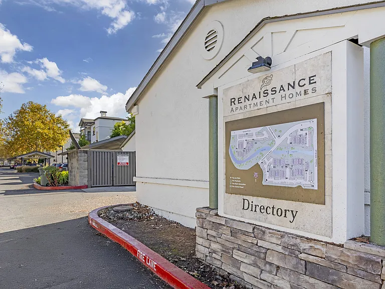 Renaissance Apartment Homes — Photo 31
