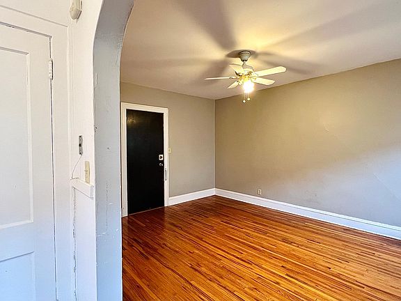 4th image of 372 Cleveland Ave N APT 6