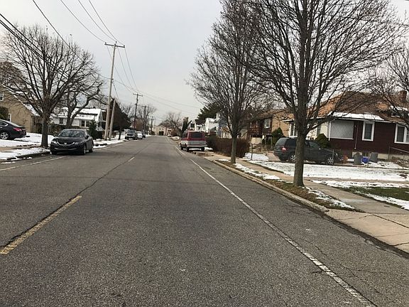5th image of 1063 Cornwell Ave