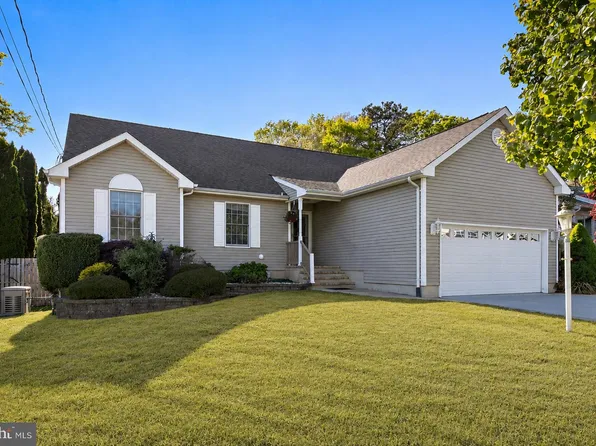 504 Pirate Ln, Manahawkin, NJ 08050