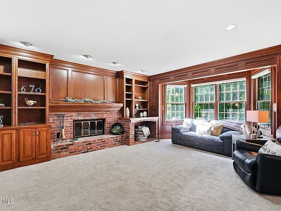 3rd image of 7231 Whispering Oak Dr