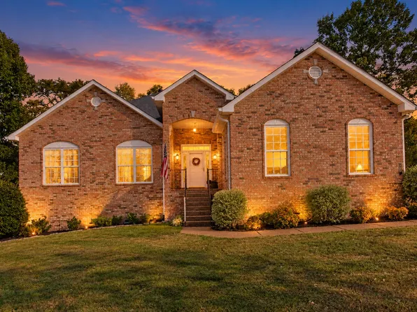 716 Cowan Dr, Nolensville, TN 37135