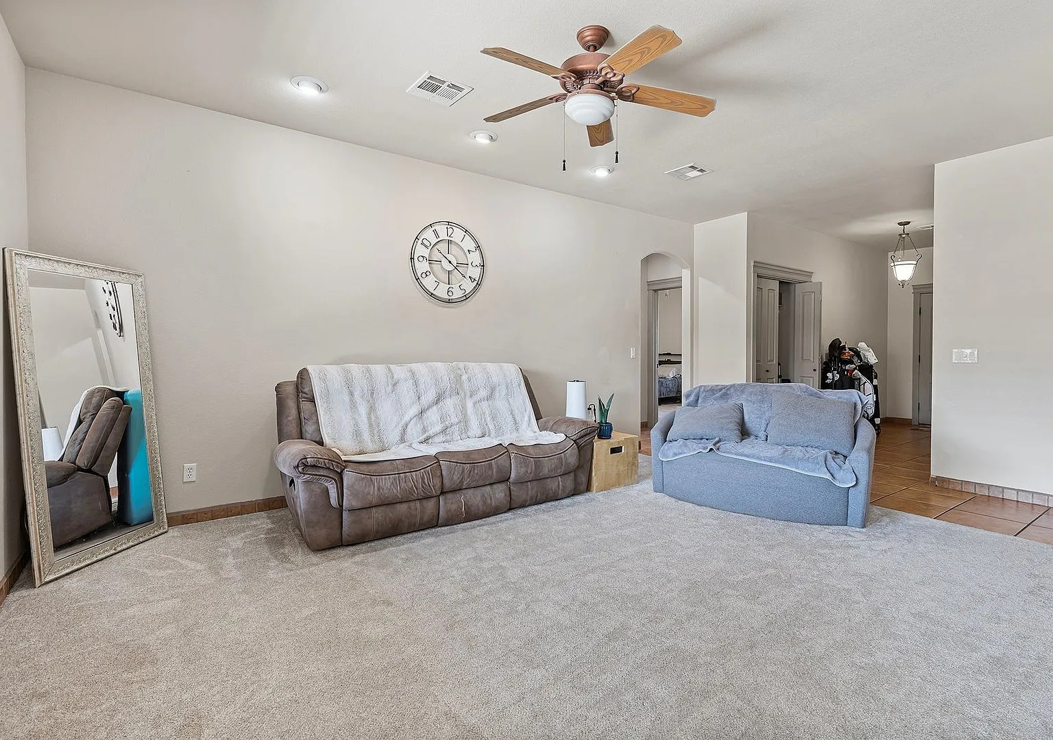 4 Bedroom Home With Solar Panels: Move-In Special — Photo 4