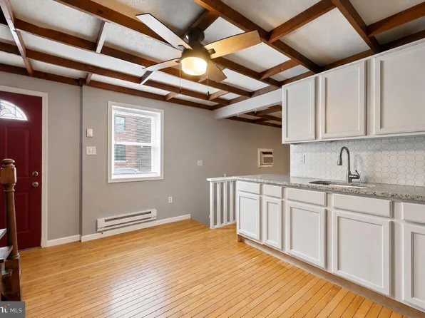 1117 Morris St, Philadelphia, PA 19148