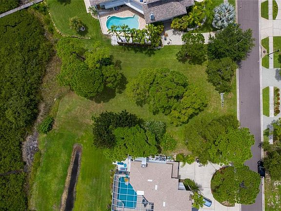 5th image of 235 Sanctuary Dr