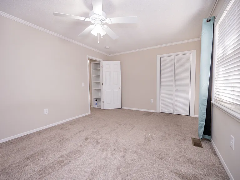 415 Parkdale Dr #18C — Photo 18
