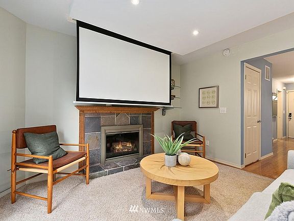 4th image of 10014 NE 120th St APT A4