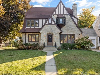 2128 South 107th STREET, West Allis, WI, 53227