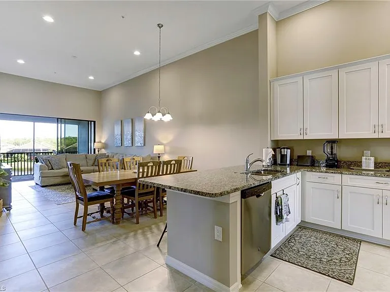9433 Benvenuto Ct #201 — Photo 2