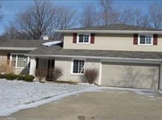 5195 Hickory Dr, Lyndhurst, OH