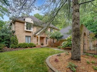 1525 Brittany Hills Dr, Dayton, OH 45459