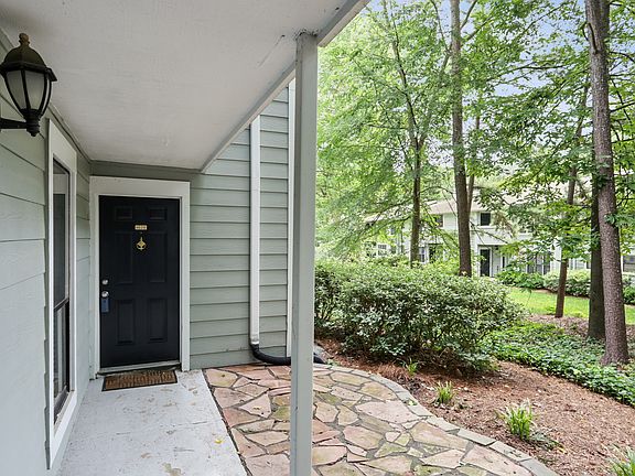 5th image of 1020 Summit North Dr NE #1020