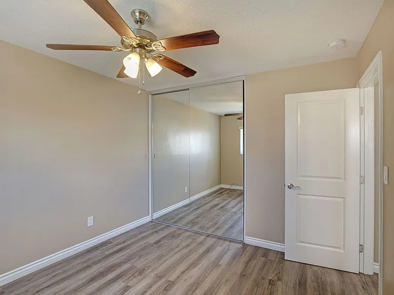Walnut Grand — Photo 26